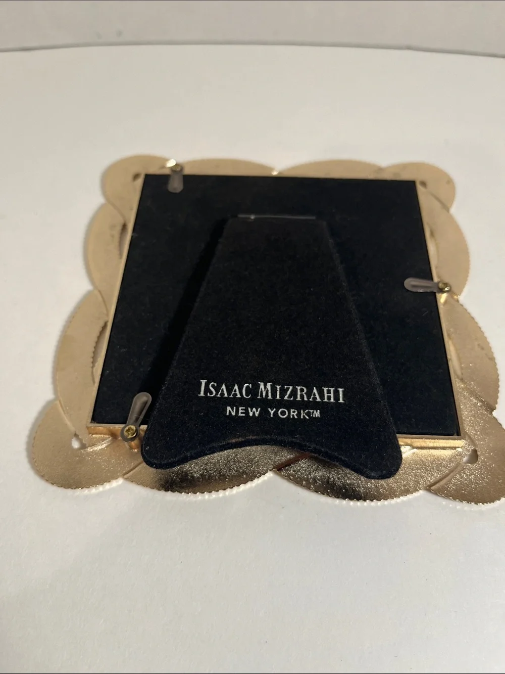 Isaac Mizrahi mizrahi shelf stylish
